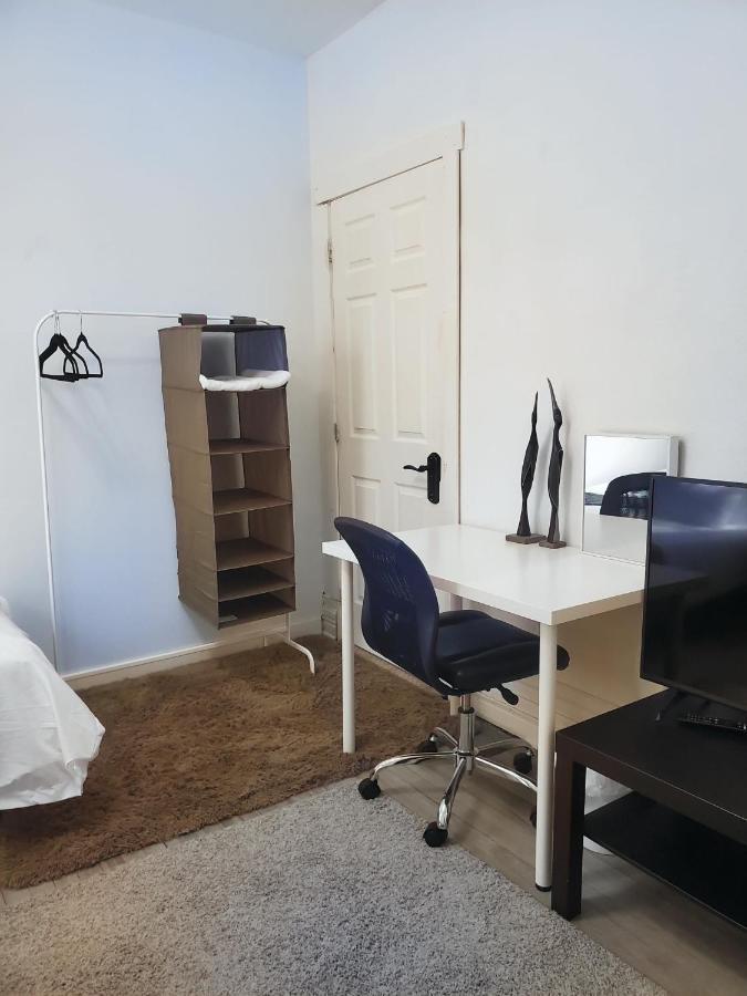 Booking-Eddy- Single Room With Self Check-In Hull Exterior photo